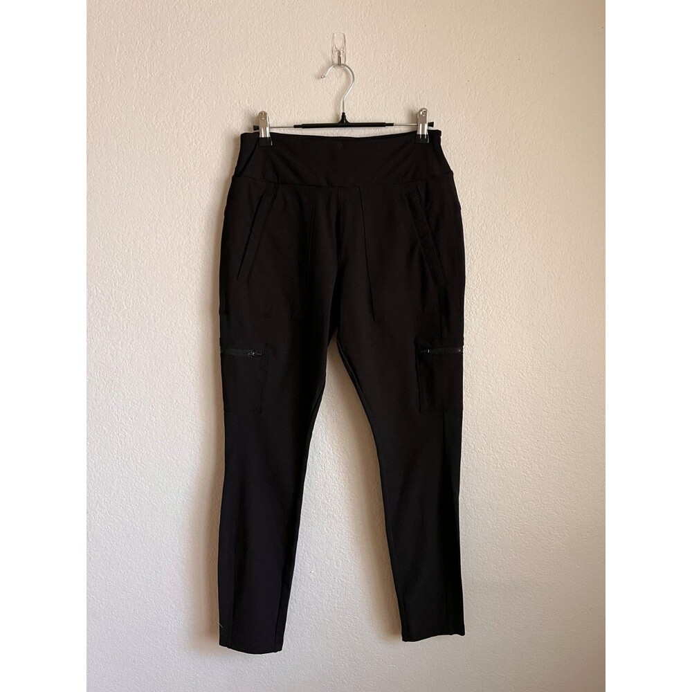 Athleta Headlands Hybrid Cargo Pant in Black Size US 8